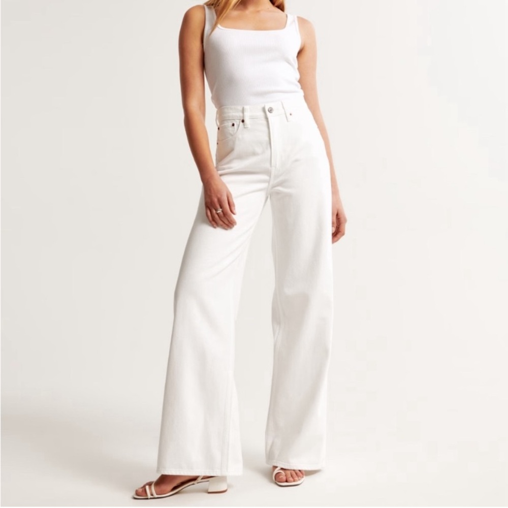 COPY Banana Republic Zara Flare Leg White Denim Jeans NWOT Zara Good American 4